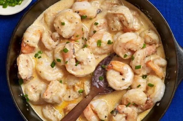 RECETA: CAMARONES EN CREMA DE CHIPOTLE