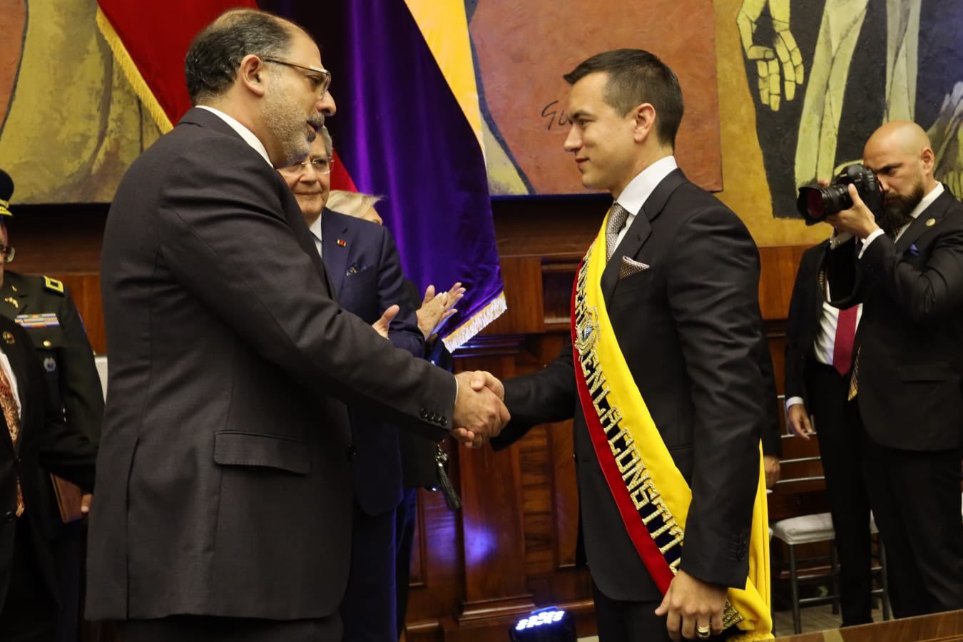 Daniel Noboa asumió la presidencia de Ecuador