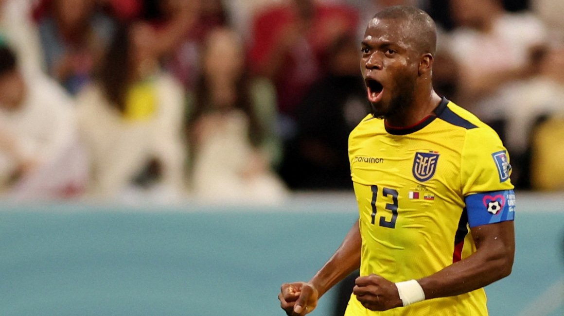 Ecuador vence a Perú con gol de Enner Valencia