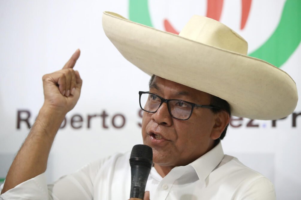 Elecciones en Perú: Roberto Sánchez aumenta su ventaja con el 95% de actas procesadas